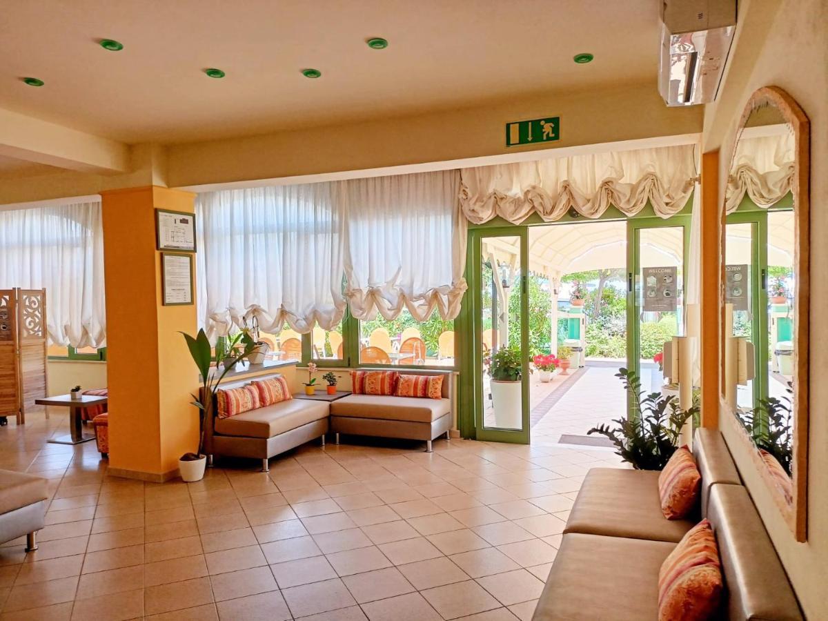 Costa Del Sole Only Room Milano Marittima Exterior photo