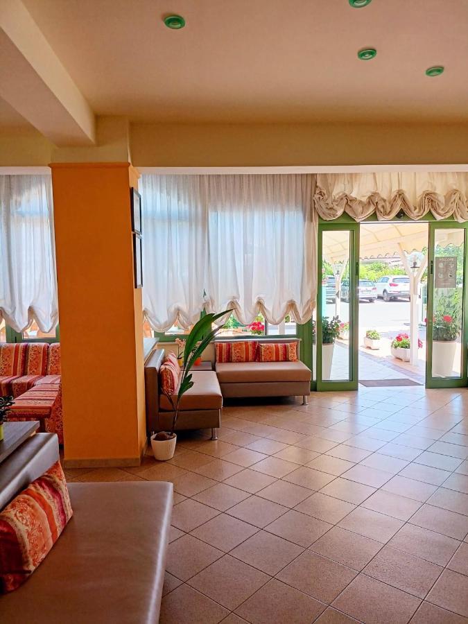 Costa Del Sole Only Room Milano Marittima Exterior photo